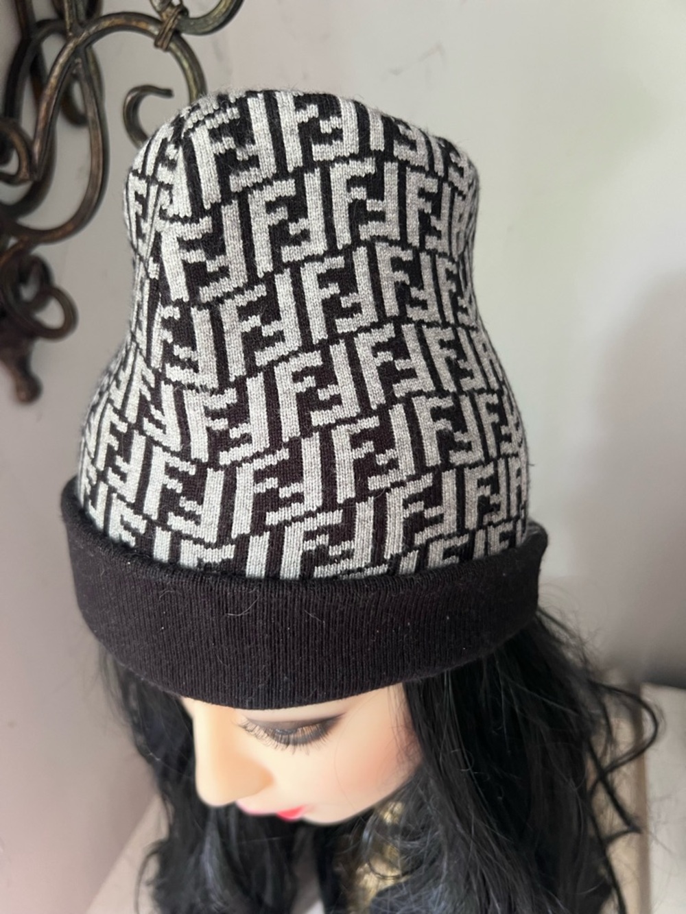 Fendi Black & White FF Logo Knit Beanie Like New!